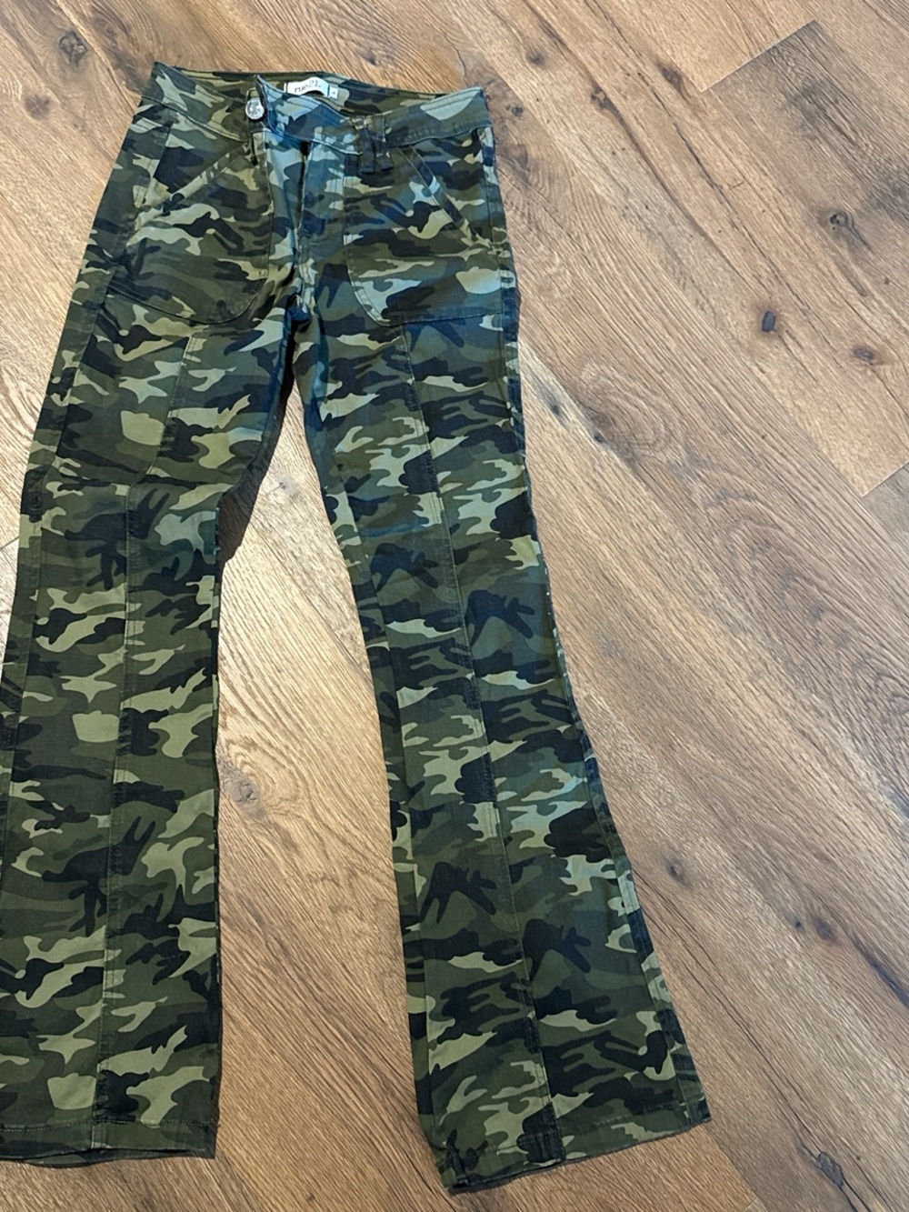 rue21 Camo Print Pants in Green and Black